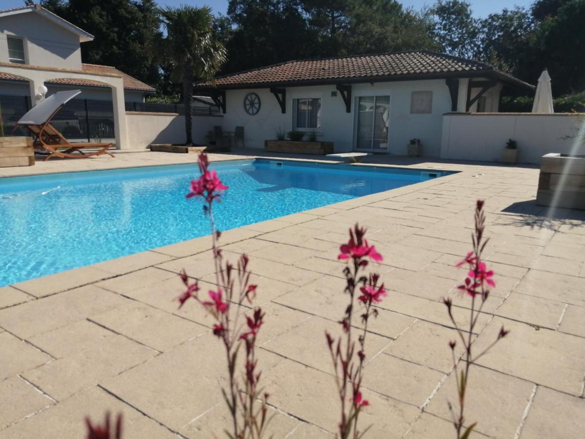 Gîtes l'Escapade au bassin d'Arcachon à Biganos Esterno foto